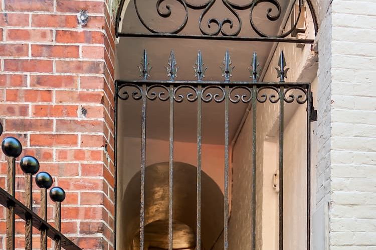 Black Heritage Trail passageway